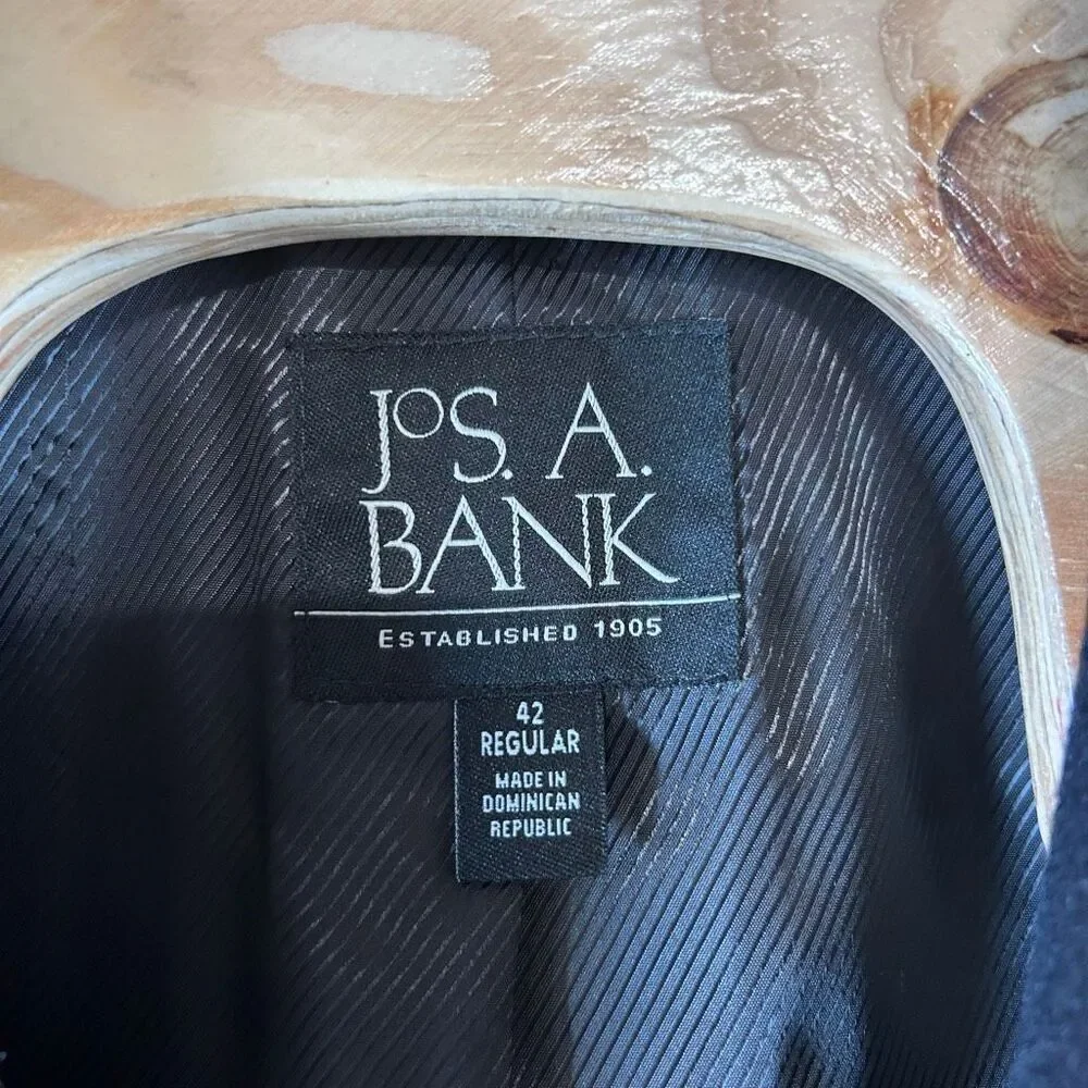 Jos A Bank 42R Large Black Wool Blend Executive Button Front Overcoat Coat